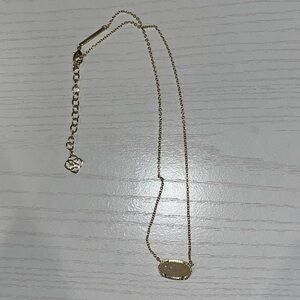 Kendra Scott Elisa Gold Pendant Necklace in Iridescent Drusy